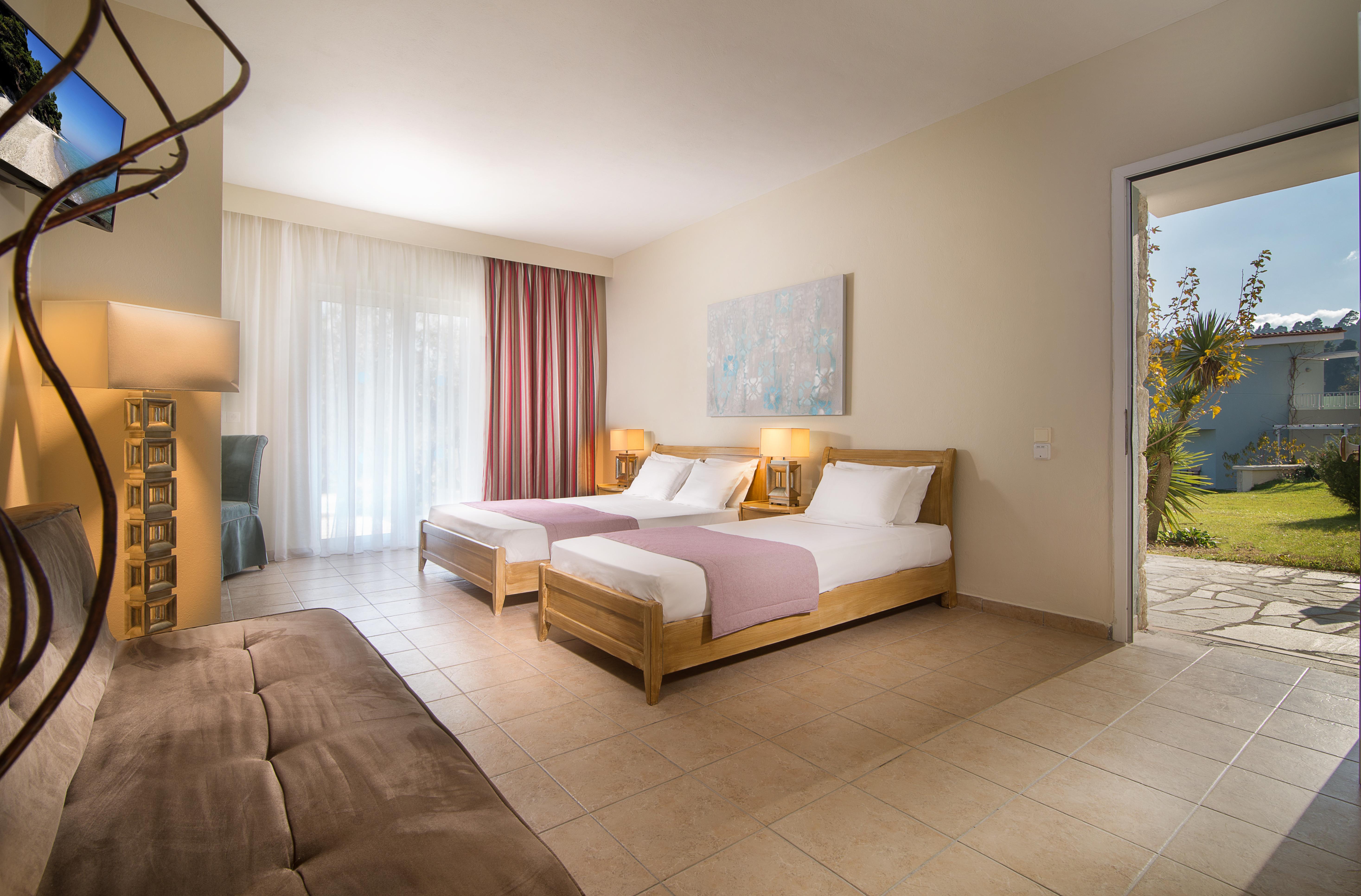 Alkion Hotel 4*